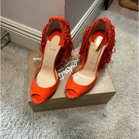 Authentic Christian Louboutin 120 suede sandal - Picture 2 of 4